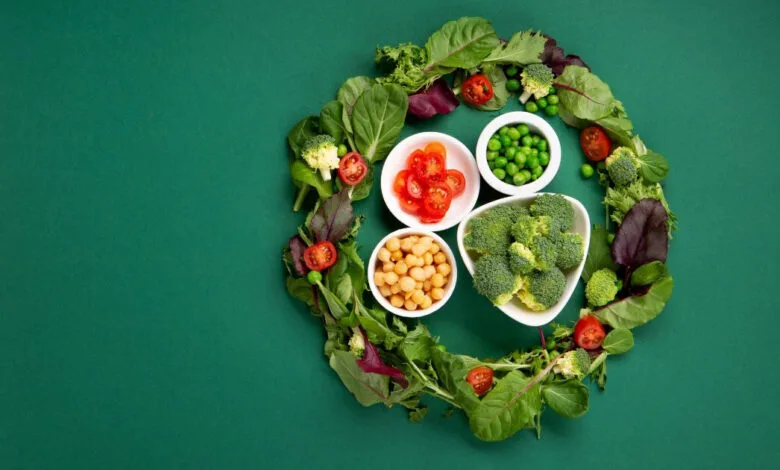 از کاهش خستگی تا افزایش نشاط: چرا رژیم گیاهی بهترین انتخاب برای انرژی روزانه است؟ تحلیل علمی و منابع جایگزین